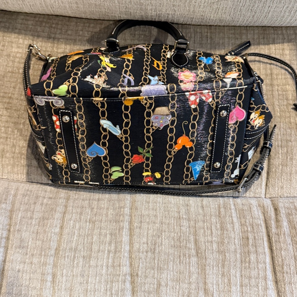 Dooney & Bourke Disney 11 x 13 character satchel with detachable strap black - Picture 5 of 12